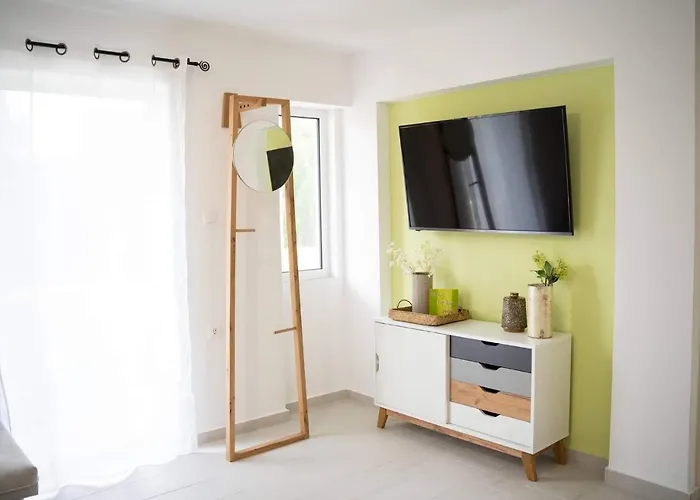 Lambisea 2 Bedroom *