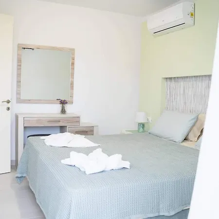 Casa vacanze 2 Bedroom Lambisea *